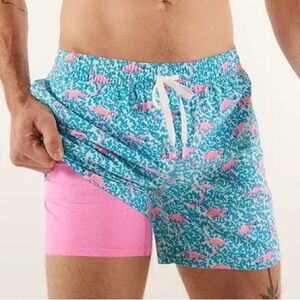 Chubbies Mens Swim Trunks The Domingos Are For Flamingos Swimsuit Lined 5.5"